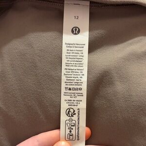 lululemon define track jacket size 12
NWT
